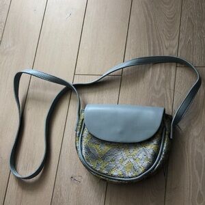 Street Level Shoulder Bag